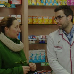 Atención al público en Farmacia Ortopedia Lerma para consultas de material antiescaras